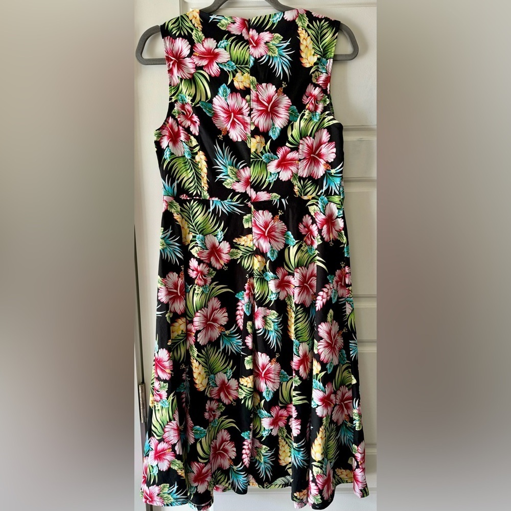 Yeokou Dress - Picture 3 of 3